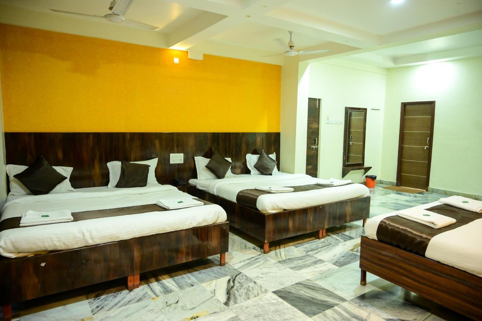 Hotel Sachidanand Ширди Экстерьер фото