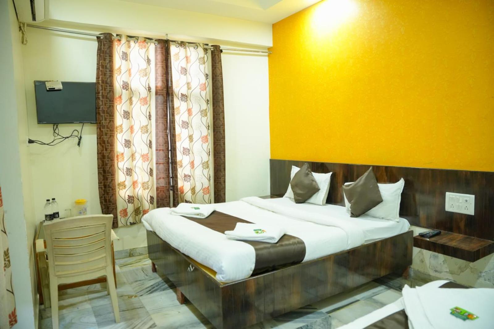 Hotel Sachidanand Ширди Экстерьер фото
